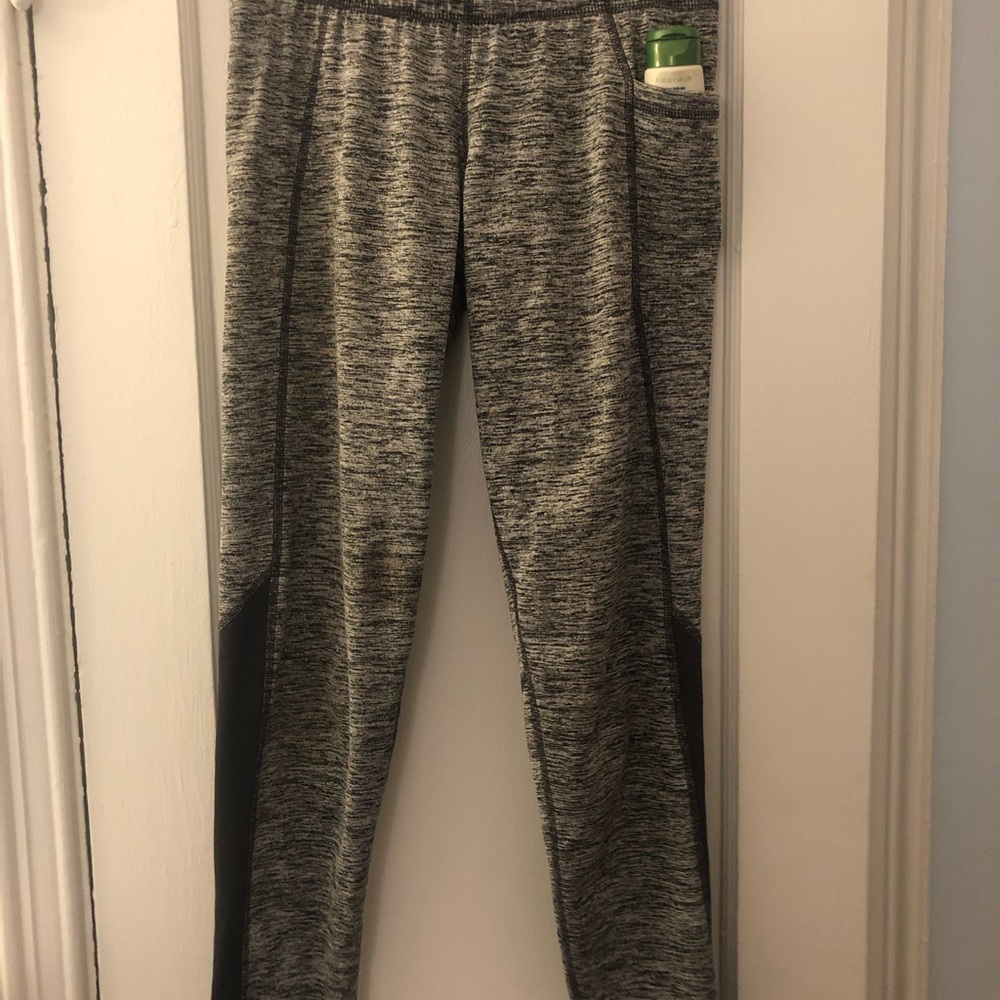 6 pairs athletic leggings